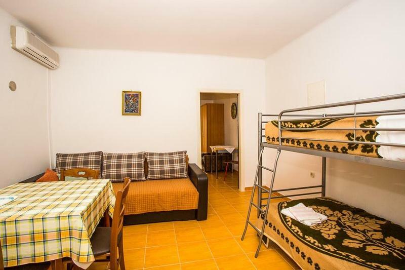 Apartment Dragica Jurandvor Exterior photo